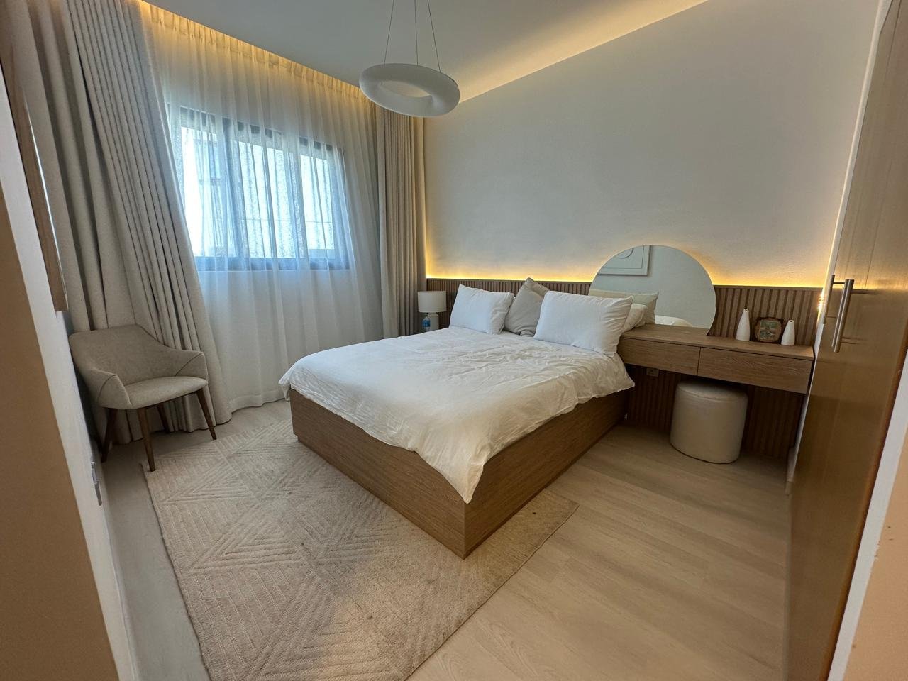 Guest bedroom
